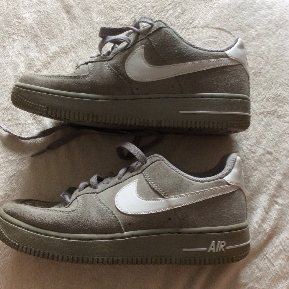 Nike Air Force 1 Wolf Grey